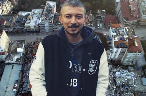 Məşhur reper 72 saatdan sonra dağıntılar altından çıxarıldı - VİDEO