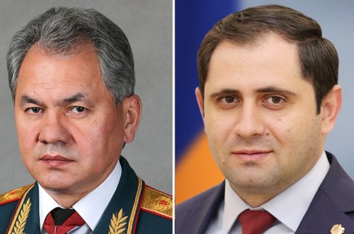 Rusiya və Ermənistan müdafiə nazirləri regiondakı durumu müzakirə ediblər