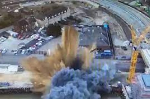 Britaniyada İkinci Dünya müharibəsindən qalan bomba partlayıb - VİDEO
