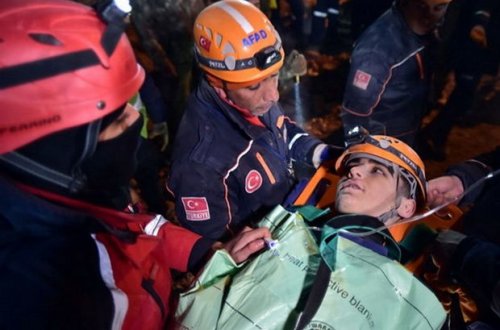 Dağıntılar altından 119 saat sonra çıxarılan məktəbli: “Bu gün neçənci gündür?” - VİDEO