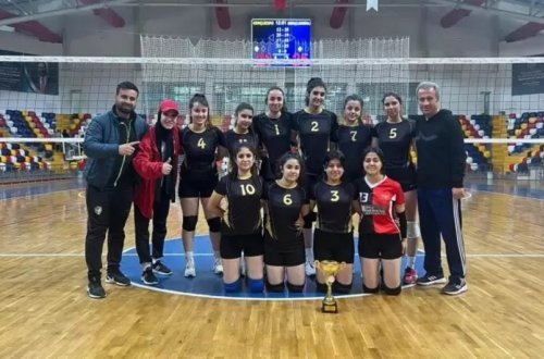 Türkiyədə daha iki voleybolçu zəlzələ nəticəsində həlak olub
