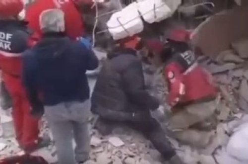 Hatayda iki xilasedici dağıntılar altında qaldı - ANBAAN VİDEO