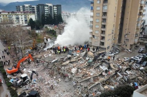 Malatyada zəlzələdə uçan binalara görə daha 31 nəfər saxlanılıb