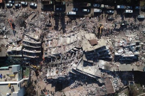 Türkiyədəki zəlzələdə ölən dörd nəfərin nəşi Azərbaycana gətirilib