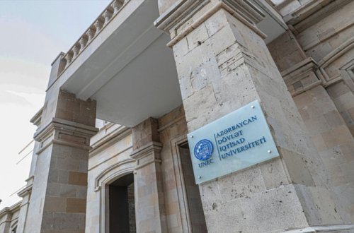 UNEC-in müəllimi vəfat etdi (FOTO)