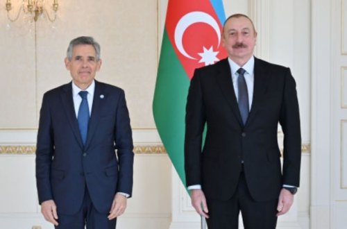 İlham Əliyev San-Marinonun ölkəmizə yeni təyin olunan səfirinin etimadnaməsini qəbul edib - YENİLƏNİB + FOTO