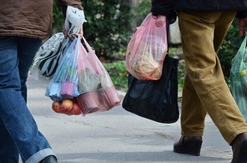Sabahdan marketlərdə polietilen torbalar ödənişli olacaq
