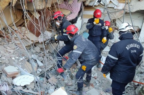 Azərbaycan xilasediciləri dağıntılar altından 53 nəfəri sağ, 691 nəfərin cəsədini çıxarıb