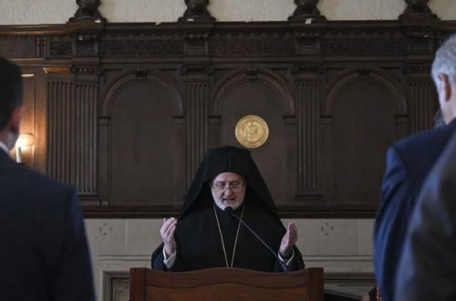 Müsəlman, xristian və yəhudi din xadimləri zəlzələ qurbanları üçün birlikdə dua etdilər - FOTO