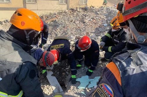 Rusiya axtarış-xilasetmə qrupu vətənə qayıdıb