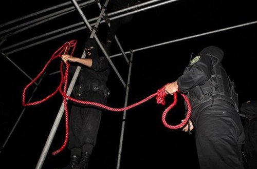 İranda daha 6 məhbus edam edilib