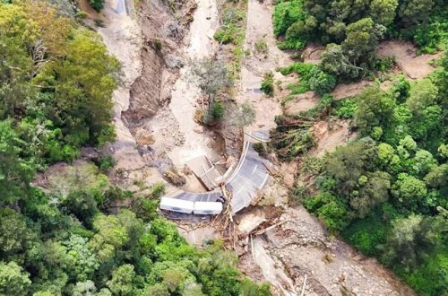 Yeni Zelandiyanı vuran qasırğada 4 nəfər ölüb