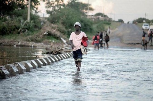 Cənubi Afrikada daşqınlar nəticəsində 14 nəfər ölüb
