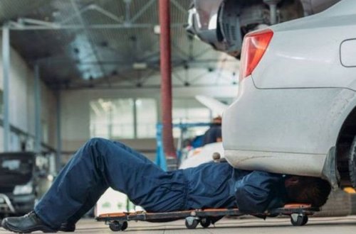 Bakıda usta təmir etdiyi avtomobili oğurladı