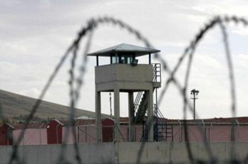 İran məhkəməsi azərbaycanlı fəala 11 il həbs və 85 şallaq cəzası verib