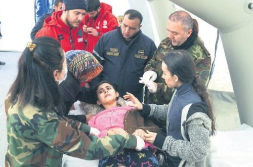 Azərbaycan könüllüləri zəlzələdən zərərçəkənlər üçün səfərbər edilib