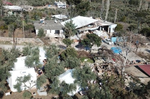 Türkiyədə daha bir faciə: Zəlzələdə qayalar yuvarlandı, kənddə 49 adam həyatını itirdi