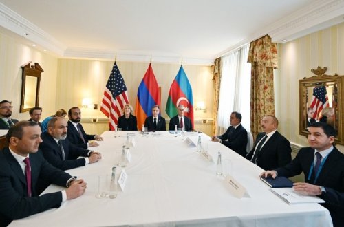 Münxendə Prezident İlham Əliyevin ABŞ-ın Dövlət katibi və Ermənistanın baş naziri ilə birgə görüşü başlayıb