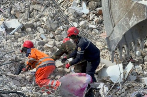 Azərbaycan xilasediciləri dağıntılar altından 53 nəfəri sağ, 780 nəfərin cəsədini çıxarıblar - FOTO/VİDEO