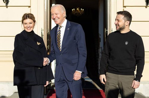 Zelenski xanımı ilə Baydeni belə qarşıladı - Video
