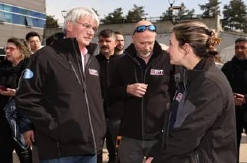 İngiltərə inkişaf naziri zəlzələ bölgəsinə gedib