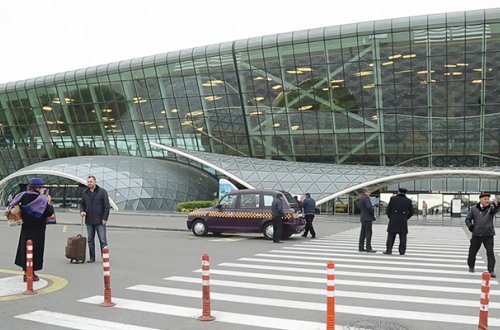 Bakı aeroportunda Özbəkistan vətəndaşı saxlanıldı