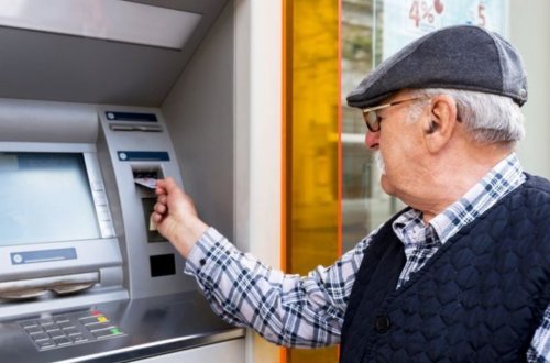 Названа дата выплаты пенсий и соцпособий за февраль