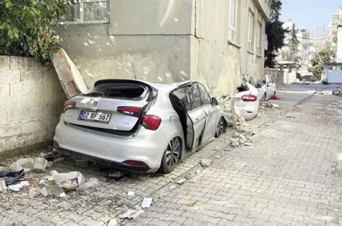 Zəlzələdə yararsız hala düşən avtomobillərini satırlar - Qiymətlər