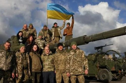 Böyük Britaniyada Ukrayna əsgərlərinin tank təlimləri davam edir