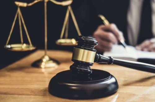 Özünü jurnalist kimi təqdim edərək vəzifəli şəxslərdən pul tələb edən şəxslə bağlı qərar çıxarıldı - FOTO