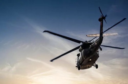 İranlı nazirin olduğu helikopter qəzaya uğrayıb: 1 ÖLÜ, 15 YARALI