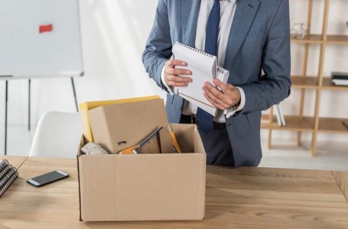 Naxçıvan Prokurorluğunun şöbə rəisinin fəaliyyətinə xitam verilib