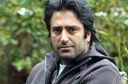 Zəlzələ bölgəsində olan Mahsun Kırmızıgül fürsətçilərə üsyan etdi: Allah sizin bəlanızı versin