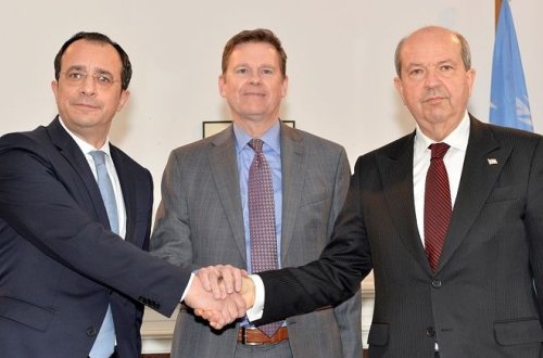 KKTC və Rum prezidentləri arasında görüş keçiilib