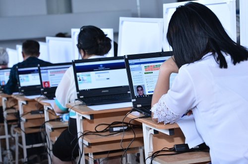 Müəllim olmaq istəyənlərə ŞAD XƏBƏR: İmtahanla bağlı dəyişiklik ediləcək