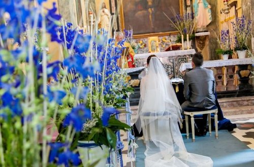 İngiltərə və Uelsdə rəsmi nikah yaşı 18-ə qaldırıldı