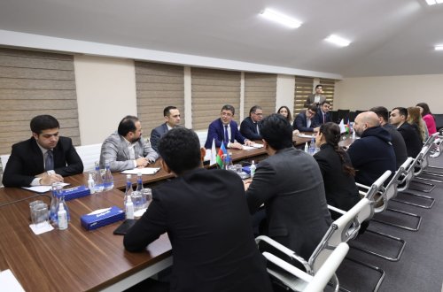 Əhməd İsmayılov gənclər təşkilatlarının rəhbər və nümayəndələri ilə görüşüb