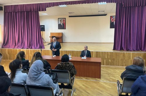 Nəsimi rayonunda sakinlərlə səyyar görüşlər keçirilib