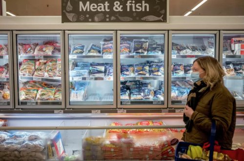 İngiltərədə qida çatışmazlığı yaşayan uşaqların sayı 3,7 milyona çatıb