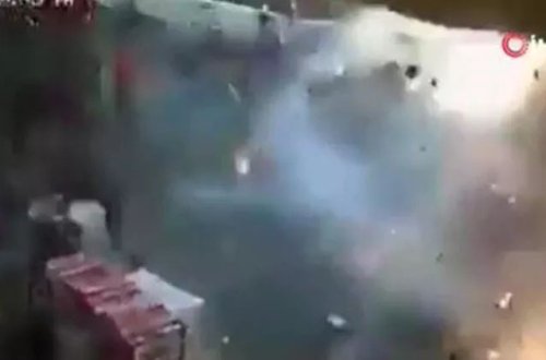 Hindistanda atəşfəşanlıqla dolu avtomobil partladılıb: 1 ÖLÜ