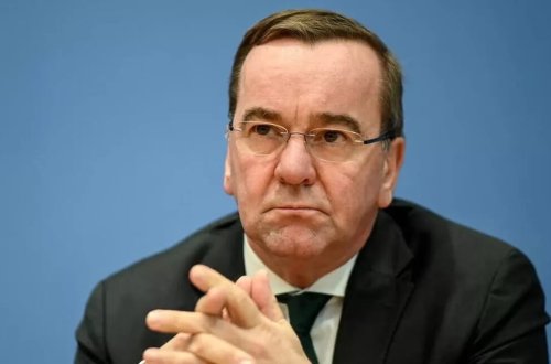 Almaniyanın müdafiə naziri: 