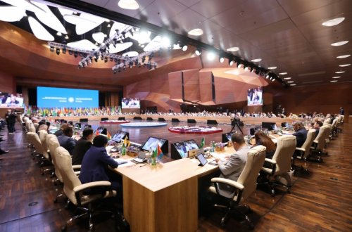 Prezident İlham Əliyevin adından Qoşulmama Hərəkatının Bakıda keçirilən Zirvə görüşünün iştirakçılarının şərəfinə ziyafət verilib