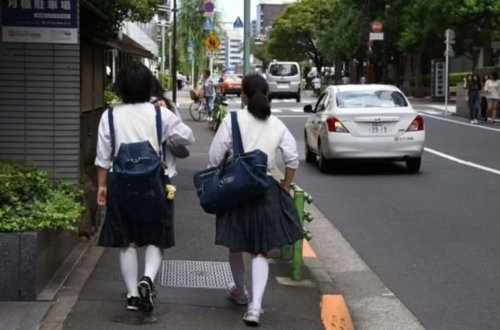 Yaponiyada intihar edən tələbələrin sayı rekord həddə çatıb