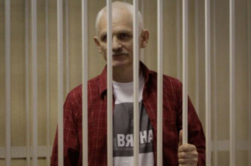 Nobel mükafatı laureatı on il müddətinə azadlıqdan məhrum edildi