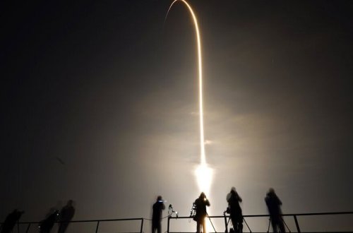 ABŞ, Rusiya və BƏƏ astronavtları kosmik stansiyaya çatıb