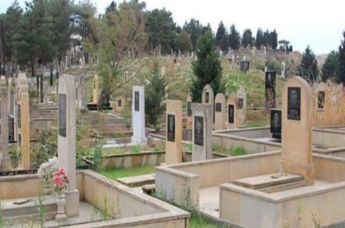 Bakıda dəhşət: Qəbiristanlıqda asılmış meyit tapıldı