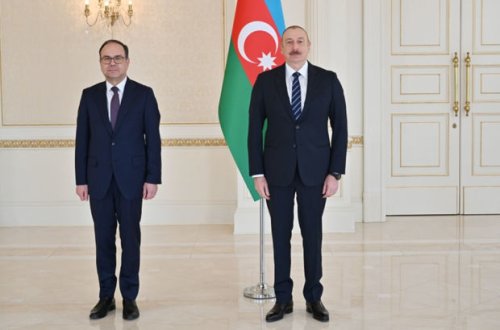 Prezident Bolqarıstanın yeni səfirinin etimadnaməsini qəbul edib - YENİLƏNİB