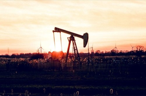 Brent markalı neftin bir bareli 86,27 dollara satılır