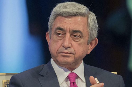 Serj Sarqsyan: “Ermənistan ordusu dərəyə yuvarlanıb”