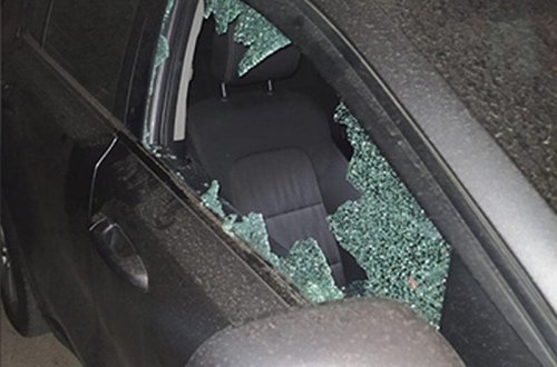 Bakıda aparıcının avtomobili qarət edildi - FOTO